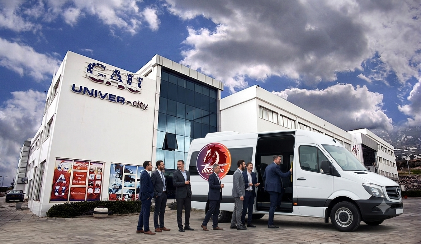 Üniversite önünde markalı personel servisi yanında DOĞRUYOL kurumsal ekibi